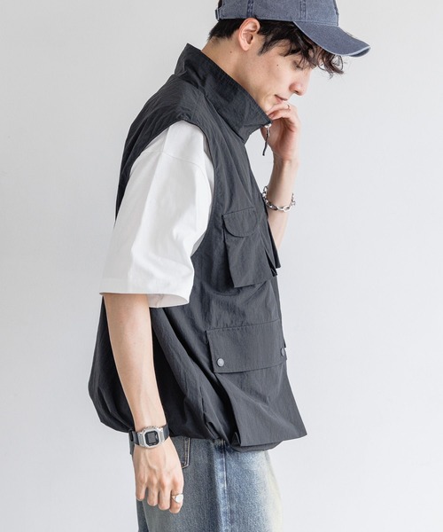 RAGEBLUE（レイジブルー）の「マルチポケット/ミリタリー/オーバーサイズナイロンベスト2（ベスト・メンズ・ブラック/グレー・LARGE/MEDIUM）」の7枚目の写真