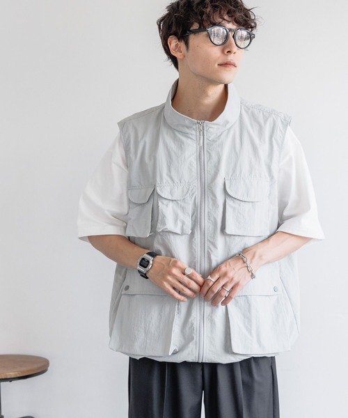 RAGEBLUE（レイジブルー）の「マルチポケット/ミリタリー/オーバーサイズナイロンベスト2（ベスト・メンズ・ブラック/グレー・LARGE/MEDIUM）」の11枚目の写真