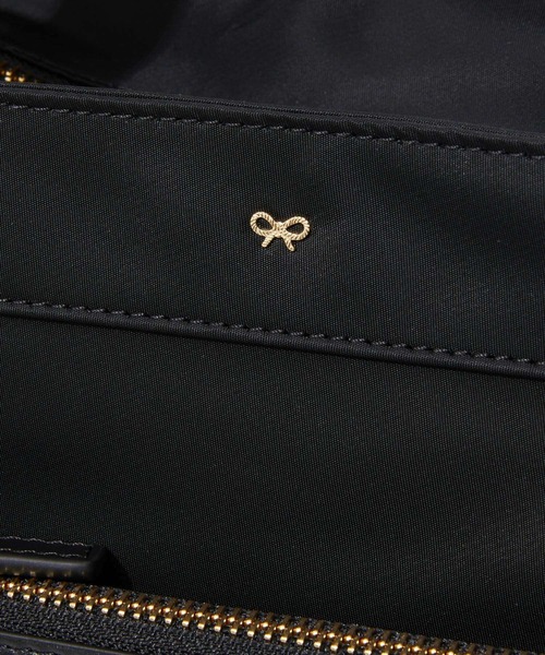 ANYA HINDMARCH(アニヤハインドマーチ)の「ANYA HINDMARCH ECONYL regenerated Nylon in Black アニヤハインドマーチ マルチポケット トートバッグ(トートバッグ・レディース・ブラック・FREE)」の11枚目の写真
