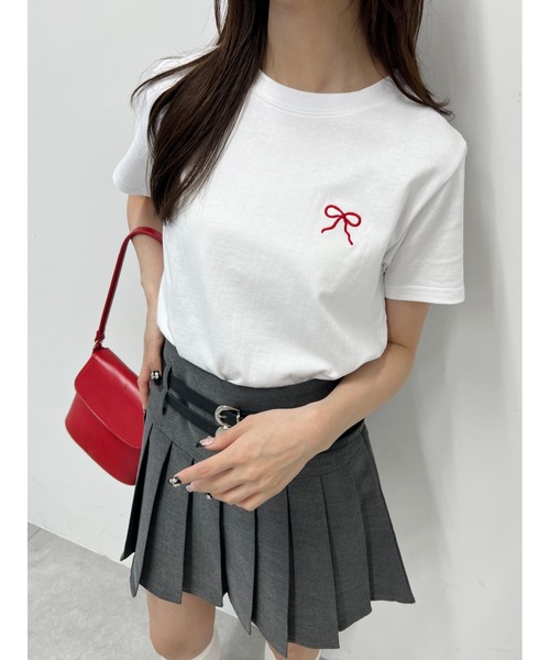 PHILLY(フィリー)の「【PHILLY】リボンポイントコンパクトTシャツ(Tシャツ/カットソー・レディース・ブラック/ライトピンク/サックスブルー/ホワイト・FREE)」の1枚目の写真
