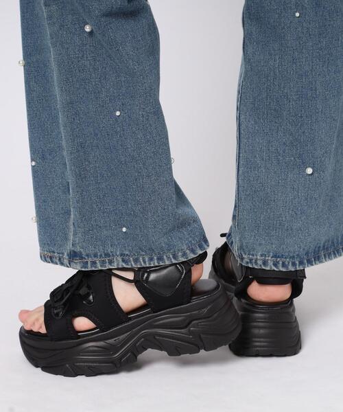 cs T&P(シーエスティーアンドピー)の「厚底 スニーカーソールスポサン(サンダル・レディース・ブラック/ベージュ・M/S/LL/L)」の2枚目の写真