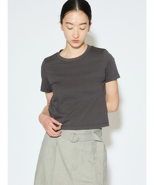 MIDIUMISOLID（ミディウミソリッド）の「MIDIUMISOLID for Ladies クロップドTシャツ（Tシャツ/カットソー・レディース・ブラック/オフホワイト/チャコールグレー・FREE）」の8枚目の写真