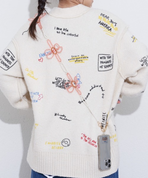 HELLO.SANFRANCISCO（ハローサンフランシスコ）の「【HELLO.SANFRANCISCO/ハローサンフランシスコ】BIGフラワービーズスマホショルダー（スマホグッズ・レディース・ピンク/グリーン/ホワイト・ONE SIZE）」の4枚目の写真