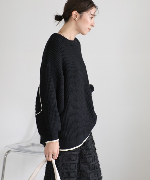 select MOCA(セレクトモカ)の「ワッフル編切替サイドシャーリングニット(ニット/セーター・レディース・ブラック/アイボリー・FREE)」の3枚目の写真