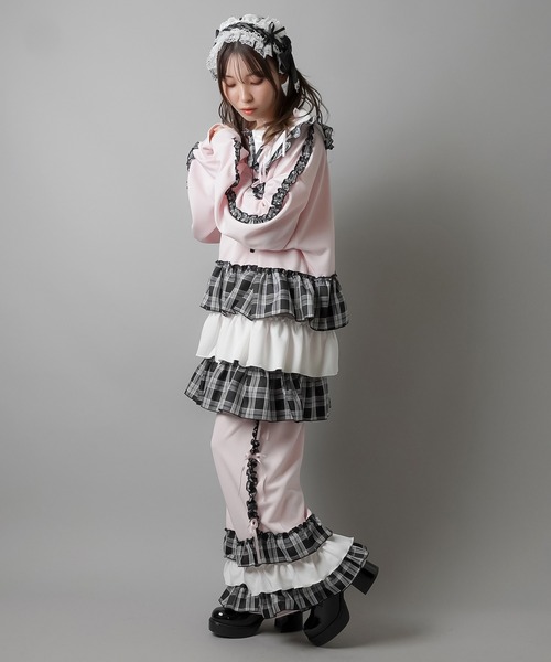 SPINNS（スピンズ）の「リボンレース ヘッドドレス（バレッタ/ヘアクリップ・レディース・ブラック/サックスブルー/ピンク/レッド・ONESIZE）」の11枚目の写真