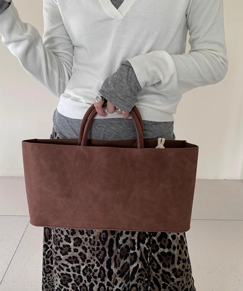 chuclla（チュクラ）の「【LONSLAN】スエードライク スクエアトート CHLONA24a015（ハンドバッグ・レディース・ブラック/ブラウン・FREE）」の5枚目の写真