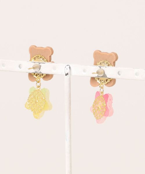 VIBGYOR(ヴィブジョー)の「【MUURABBTI】くまちゃんとお菓子星ピアス(MA)(ピアス(両耳用)・レディース・ピンク系その他/ブルー系その他・FREE)」の3枚目の写真