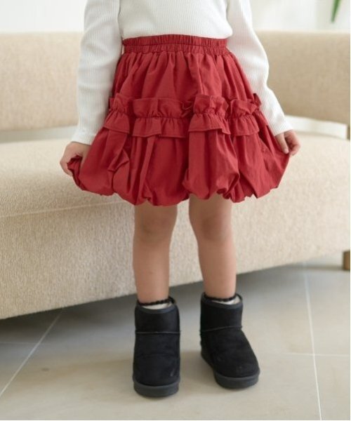 Lycee mine(リセマイン)の「フリル付きバルーンスカート(スカート・キッズ・ライトピンク/ライトベージュ/チェリーレッド/ネイビー・110cm/100cm/120cm/130cm/140cm/150cm)」の4枚目の写真