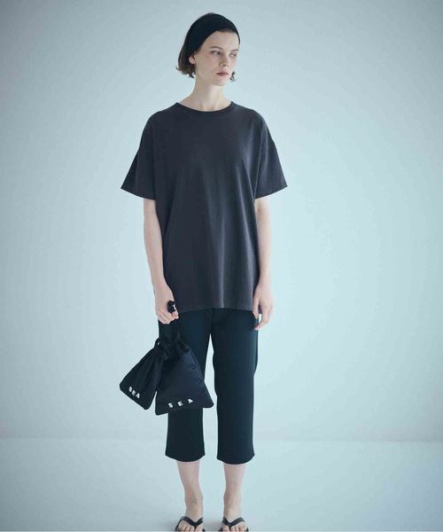 SEA（シー）の「SEA サテン巾着M（ポーチ）」 - WEAR