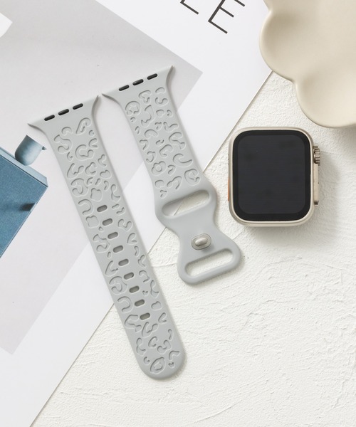 emonique(エモニーク)の「スマートウォッチバンド Apple Watch バンド シリコン製【38/40/41/42/44/45/49mm対応】(デジタル腕時計・レディース・ブラック/グレー/ブラウン/ホワイト/ベージュ・38/42)」の4枚目の写真