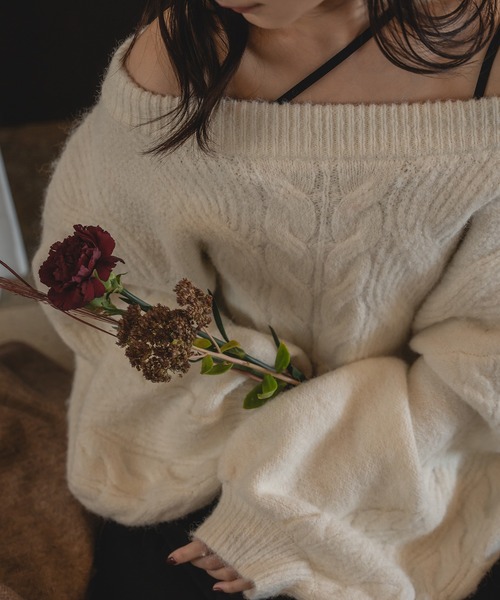 mideal(マイディール)の「cable off shoulder knit / ケーブルオフショルニット(ニット/セーター・レディース・ピンク/オフホワイト/グリーン・FREE)」の15枚目の写真
