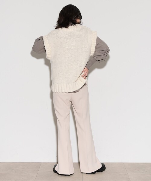 GALLEST（ギャレスト）の「◆ケーブルニットベスト（ベスト・レディース・チャコールグレー/アイボリー/ライトオレンジ系・38）」の5枚目の写真