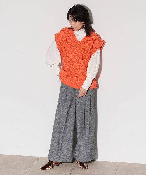 GALLEST（ギャレスト）の「◆ケーブルニットベスト（ベスト・レディース・チャコールグレー/アイボリー/ライトオレンジ系・38）」の13枚目の写真