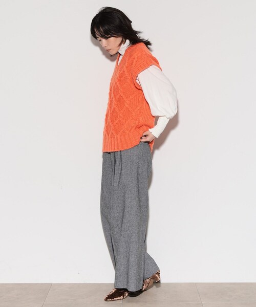 GALLEST（ギャレスト）の「◆ケーブルニットベスト（ベスト・レディース・チャコールグレー/アイボリー/ライトオレンジ系・38）」の15枚目の写真