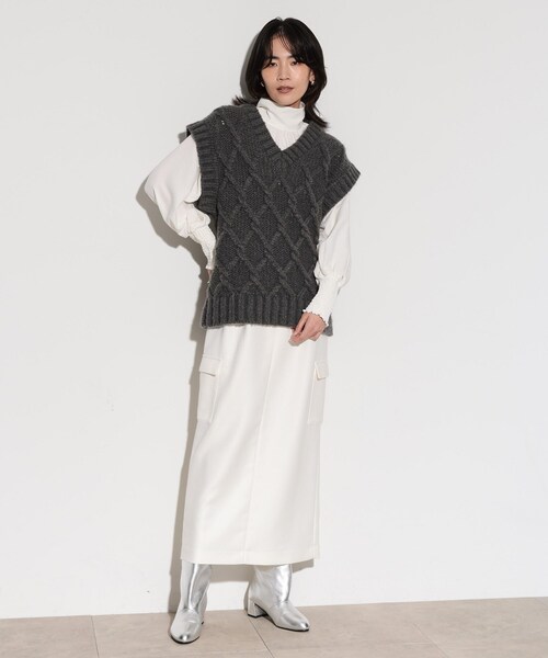 GALLEST（ギャレスト）の「◆ケーブルニットベスト（ベスト・レディース・チャコールグレー/アイボリー/ライトオレンジ系・38）」の18枚目の写真