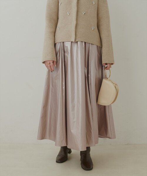 natural couture（ナチュラルクチュール）の「【大人ナチュ】ウエストシャーリングシャイニースカート（スカート・レディース・ベージュ/オフホワイト・MEDIUM/LARGE）」の8枚目の写真