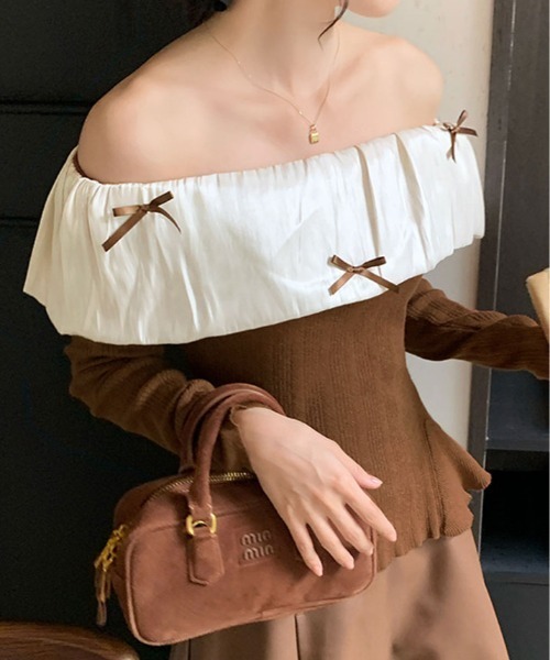 kirakiraShop(キラキラショップ)の「フリルカラー オフショルダー ニット トップス(ニット/セーター・レディース・ブラウン/ブラック・FREE)」の2枚目の写真