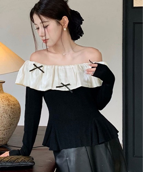 kirakiraShop(キラキラショップ)の「フリルカラー オフショルダー ニット トップス(ニット/セーター・レディース・ブラウン/ブラック・FREE)」の3枚目の写真