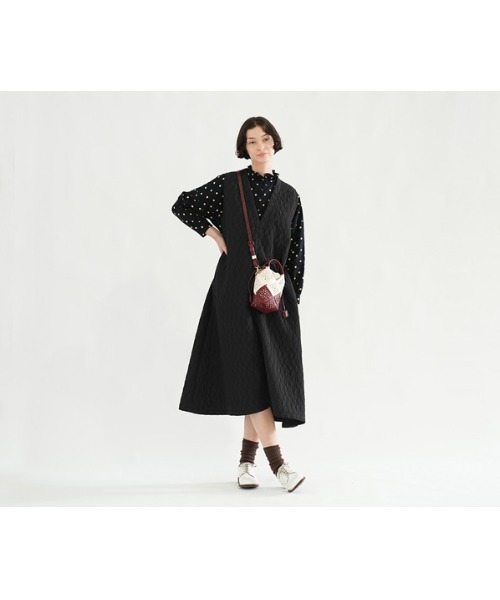 genten(ゲンテン)の「【WEB限定カラー】サステナブルカットワーク ポシェット(ショルダーバッグ・レディース・ネイビー/ワイン・FREE)」の9枚目の写真