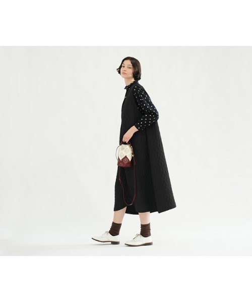 genten(ゲンテン)の「【WEB限定カラー】サステナブルカットワーク ポシェット(ショルダーバッグ・レディース・ネイビー/ワイン・FREE)」の10枚目の写真