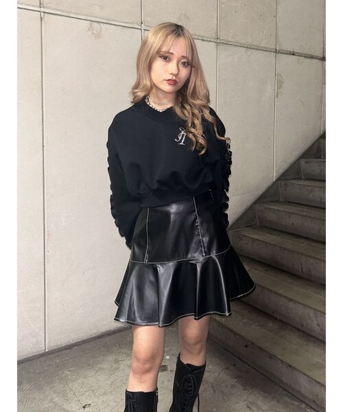 jouetie（ジュエティ）の「ラインストーンフリルプルオーバー