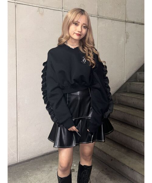 jouetie（ジュエティ）の「ラインストーンフリルプルオーバー/スウェットトレーナー（スウェット・レディース・グレー/オフホワイト/ブラック・MEDIUM）」の17枚目の写真