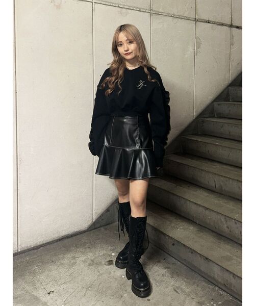 jouetie（ジュエティ）の「ラインストーンフリルプルオーバー/スウェットトレーナー（スウェット・レディース・グレー/オフホワイト/ブラック・MEDIUM）」の18枚目の写真