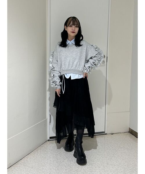 jouetie（ジュエティ）の「ラインストーンフリルプルオーバー/スウェットトレーナー（スウェット・レディース・グレー/オフホワイト/ブラック・MEDIUM）」の19枚目の写真