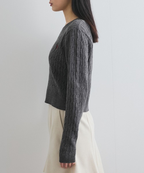 VIS（ビス）の「ワンポイント胸刺繍ケーブルニットプルオーバー（ニット/セーター・レディース・グレー/レッド/キナリ/サックスブルー・FREE）」の16枚目の写真