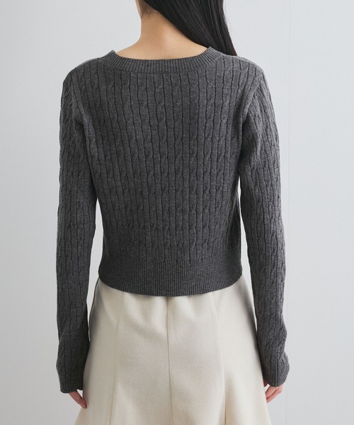 VIS（ビス）の「ワンポイント胸刺繍ケーブルニットプルオーバー（ニット/セーター・レディース・グレー/レッド/キナリ/サックスブルー・FREE）」の17枚目の写真