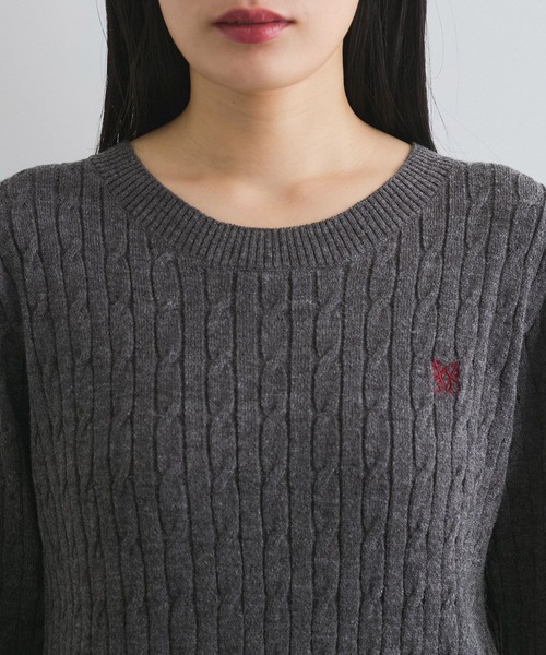 VIS（ビス）の「ワンポイント胸刺繍ケーブルニットプルオーバー（ニット/セーター・レディース・グレー/レッド/キナリ/サックスブルー・FREE）」の18枚目の写真