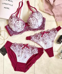 Absorle（アブソール）の「フラワーラメ刺繍レース　ブラ&ショーツ&Tバック3点セット（ブラ&ショーツ）」