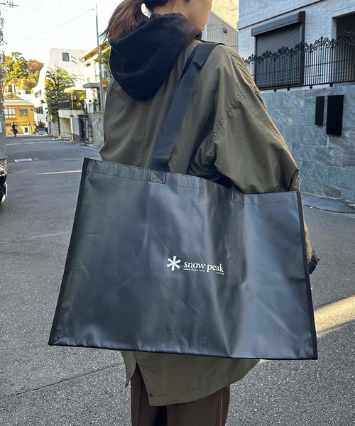 Snow Peak（スノーピーク）の「snow peak /SHOPPER BAG（トートバッグ・メンズ・ブラック/ホワイト・ONESIZE）」の2枚目の写真