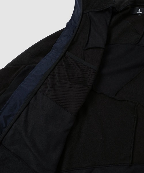 ANREALAGE（アンリアレイジ）の「PANEL PATCHWORK FLEECE BLOUSON（ブルゾン・レディース・ブラック・46）」の5枚目の写真