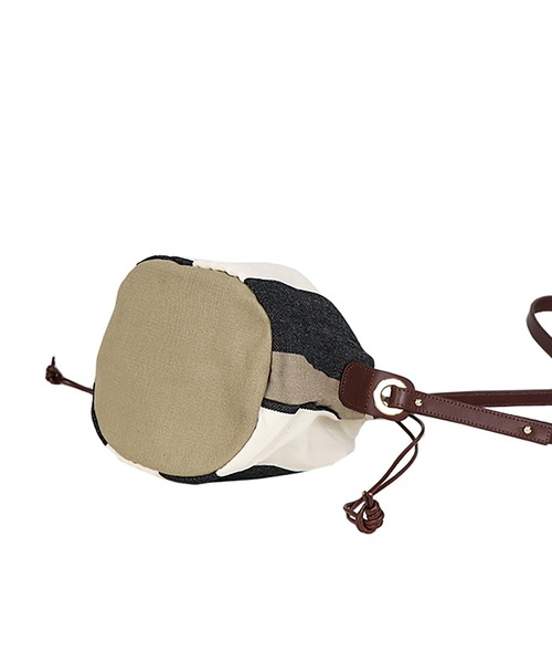 LES TOILES DU SOLEIL(レトワールデュソレイユ)の「boule bag(ブール バッグ)(ショルダーバッグ・レディース・ブラック系その他/マルチ/ブラック系その他2・フリー)」の20枚目の写真