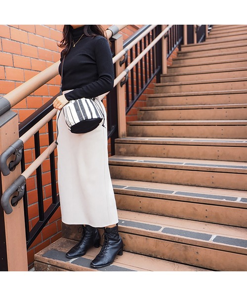 LES TOILES DU SOLEIL(レトワールデュソレイユ)の「boule bag(ブール バッグ)(ショルダーバッグ・レディース・ブラック系その他/マルチ/ブラック系その他2・フリー)」の10枚目の写真