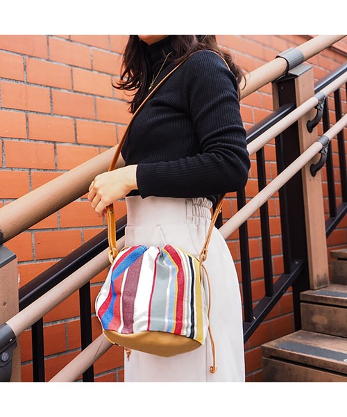 LES TOILES DU SOLEIL(レトワールデュソレイユ)の「boule bag(ブール バッグ)(ショルダーバッグ・レディース・ブラック系その他/マルチ/ブラック系その他2・フリー)」の11枚目の写真