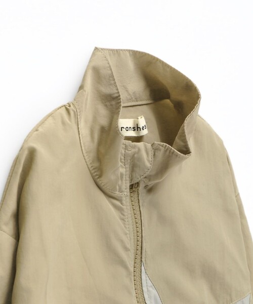 BRANSHES(ブランシェス)の「【ナイロン素材/撥水加工】ウィンドブレーカー(ナイロンジャケット・キッズ・チャコールグレー/ベージュ・110/100/90/150/140/130/120/80)」の6枚目の写真