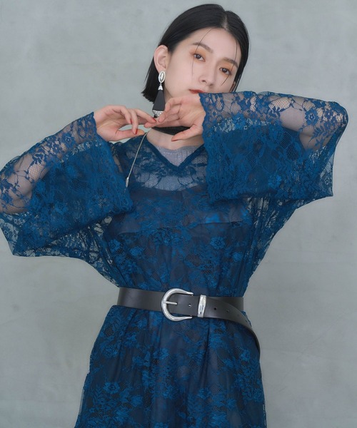 HARE（ハレ）の「2WAYレースVネックトップス(HARE)（Tシャツ/カットソー・レディース・ブルー/ブラック/ホワイト・FREE）」の3枚目の写真