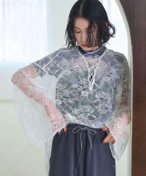 HARE（ハレ）の「2WAYレースVネックトップス(HARE)（Tシャツ/カットソー・レディース・ブルー/ブラック/ホワイト・FREE）」の10枚目の写真