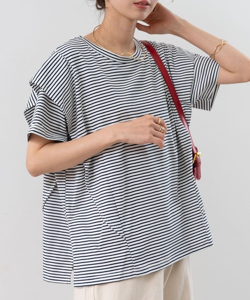 SABUROKU(サブロク)の「【SABUROKU】 レディライク な カジュアル スタイル が 叶う サイドフリル Tシャツ(Tシャツ/カットソー・レディース・ブラック/オフホワイト/ネイビー/ホワイト系その他・M/L)」の4枚目の写真