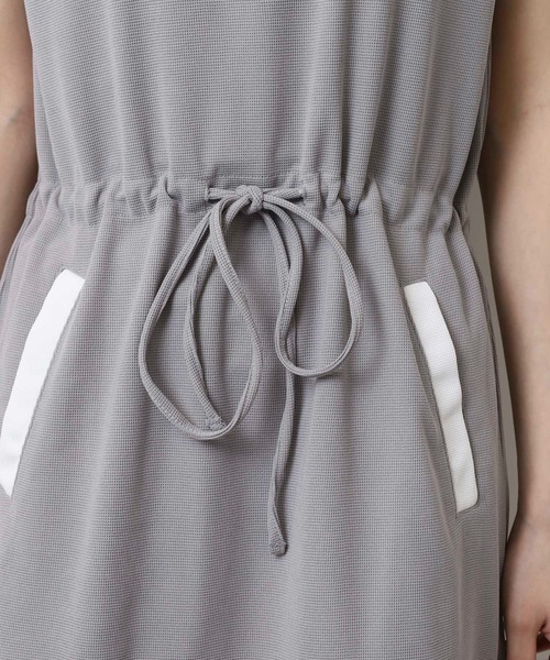 CECIL McBEE（セシルマクビー）の「バイカラーワンピース（ワンピース・レディース・グレー/ネイビー・2(M)/1(S)）」の13枚目の写真