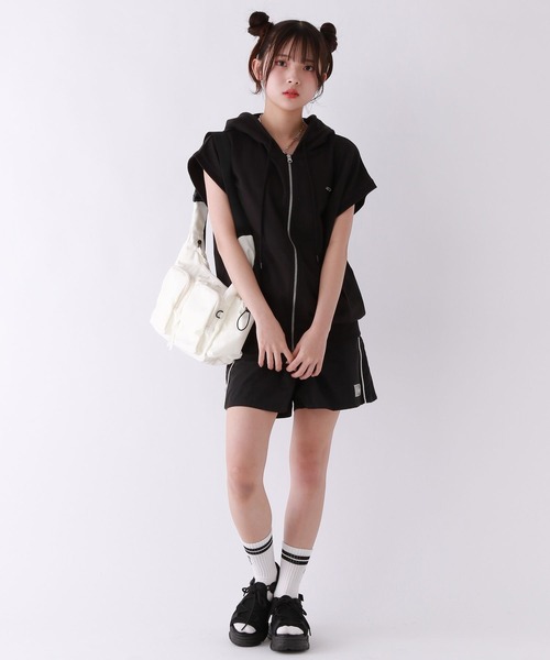 repipi armario(レピピ アルマリオ)の「NEOスピンドルサンダル(サンダル・キッズ・ブラック×ホワイト/ブラック/ホワイト・LARGE/MEDIUM/SMALL)」の9枚目の写真