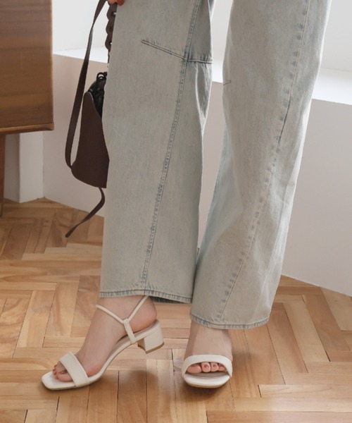 VIVIAN(ヴィヴィアン)の「サッ!と履けるスクエアトゥサークルストラップサンダル(サンダル・レディース・グレー系その他7/ブラック/アイボリー/シルバー/オレンジ/ターコイズブルー・S/M/L/LL)」の20枚目の写真
