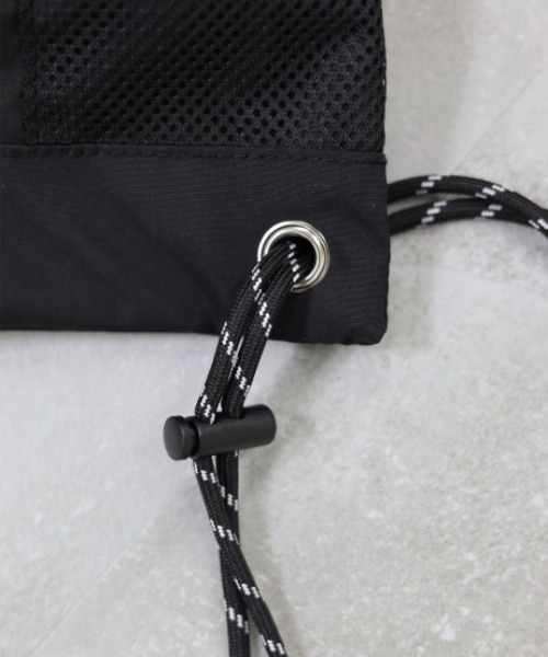 ATMARK（アットマーク）の「《フリーサイズ　/　UNISEX　》ATMARKロゴ　メッシュナップサック（バックパック/リュック・レディース・ピンク/ブラック/グレー・FREE）」の12枚目の写真