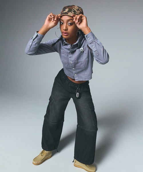 X-girl（エックスガール）の「FADED 2WAY WIDE LEG CARGO PANTS（デニムパンツ・レディース・ブラック/ライトインディゴブルー・S/M）」の9枚目の写真