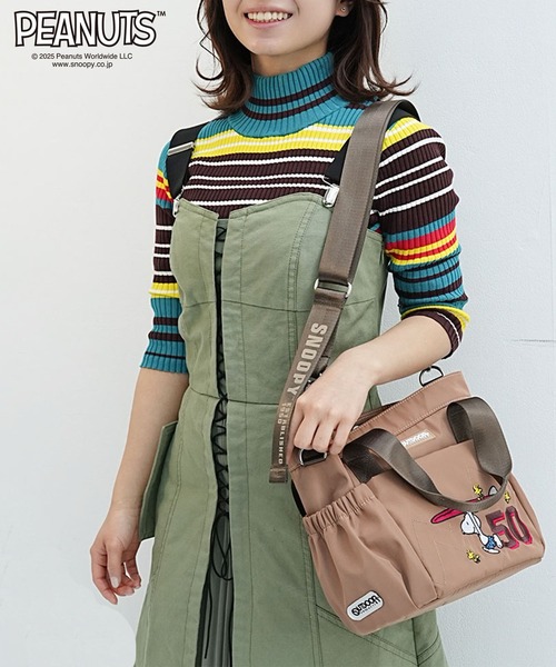 OUTDOOR PRODUCTS(アウトドアプロダクツ)の「アウトドア【OUTDOOR】PEANUTSコレクション スヌーピー 2WAYトートバッグM(ショルダーバッグ・レディース・ブラック/ベージュ/グレー・フリ-)」の1枚目の写真