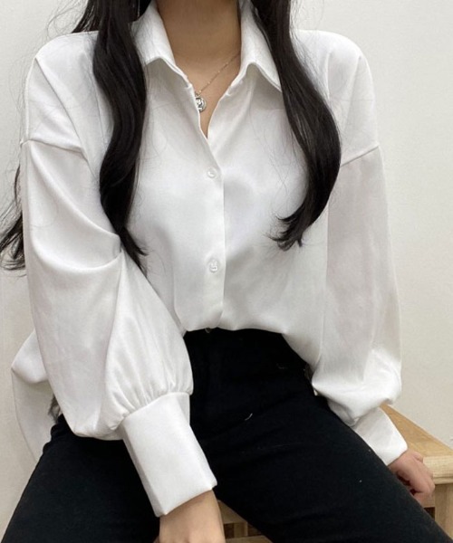 NANAHACHI(ナナハチ)の「ボリュームスリーブカラーシャツ(シャツ/ブラウス・レディース・イエロー/パープル/ベージュ/ブラック/スカイブルー/ワイン/アイボリー・FREE)」の21枚目の写真