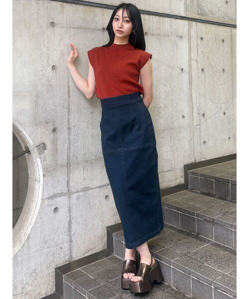 MURUA(ムルーア)の「マルチウェイZIPデニムスカート(デニムスカート・レディース・ブラック/ブルー/インディゴブルー・1/2)」の4枚目の写真