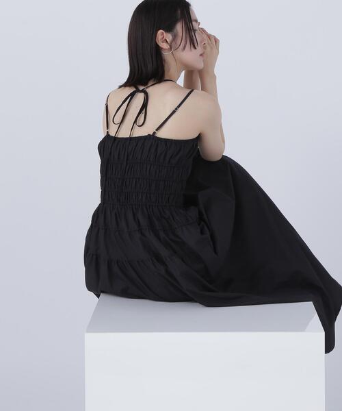 NATURAL BEAUTY BASIC(ナチュラルビューティーベーシック)の「◇【BLANC】シャーリングフレアキャミワンピース(ワンピース・レディース・ダークブルー/ブラック・MEDIUM/P/S)」の1枚目の写真